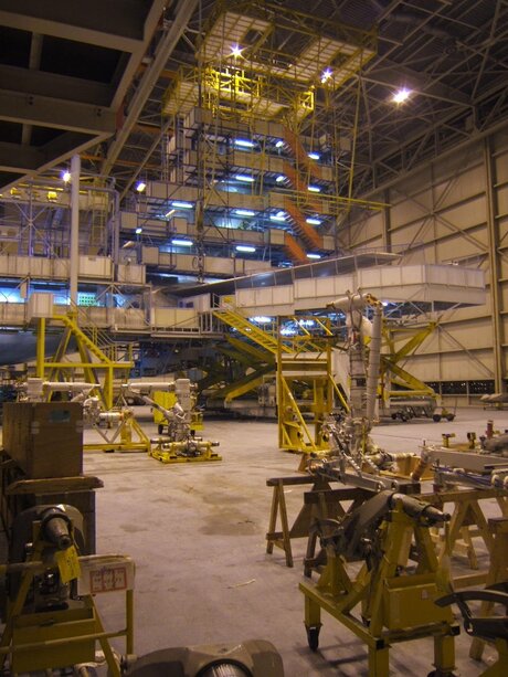 KLM 747 dock hangar 14