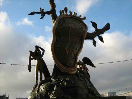 Beeld van Dali in Londen