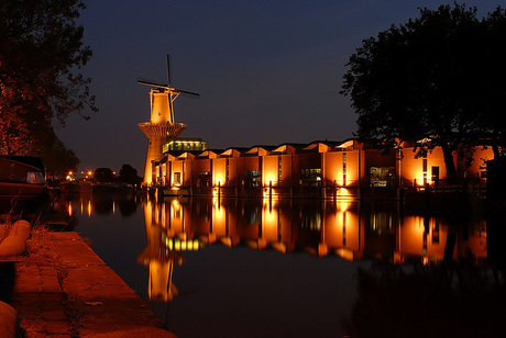 Molen bij nacht