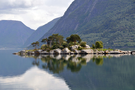 Eiland in fjord