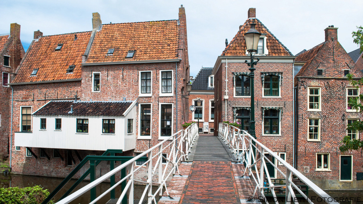 Hangende keukens Appingedam foto van SimonLiethFotografie Zoom.nl