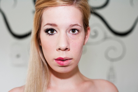 diffrences - There will be one day, we have to accept ourselves for who we truly are.
Make-up can do a lot, but you can't be afraid to walk out that door without - foto door kayleighklumper op 01-08-2013