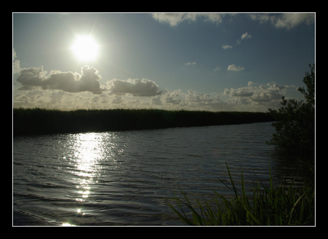 Tegenlicht op het water 2