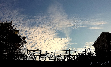 "Luchtfietsen"... in Utrecht.