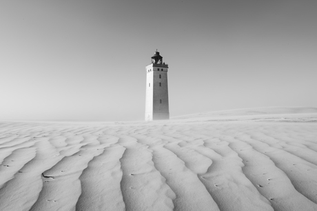 Vuurtoren in de storm