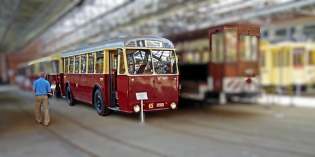 Trolley bus