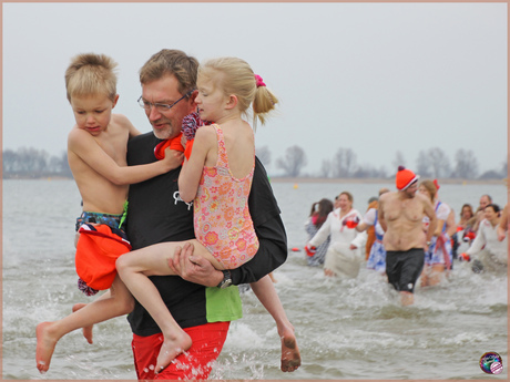 Kom kinderen, dit zijn rare mensen …