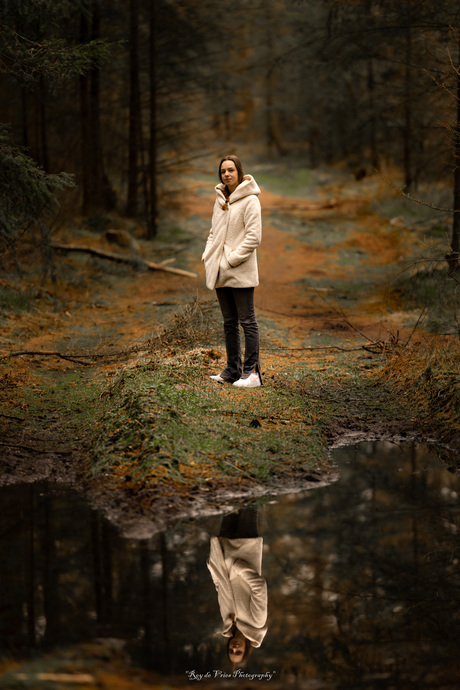 Het meisje in het bos
