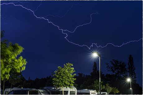 der hemeldonnerweder!