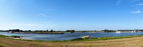 P1260569   SNEL Panorama   Zaltbommel aan de Waal   op 27 aug 2024  