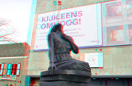 Kijk eens omhoog!  Buitenkunst Den Haag 3D