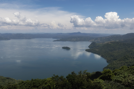 Het meer van Ilopango 