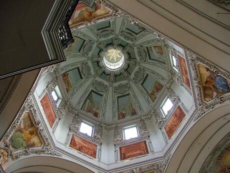 koepel van de dom in salzburg