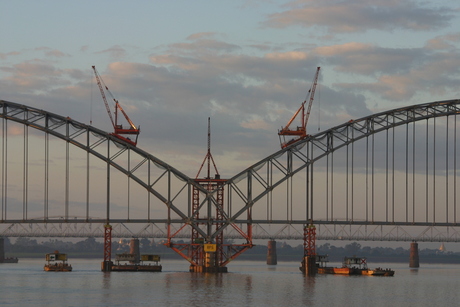 brug in opbouw myanm