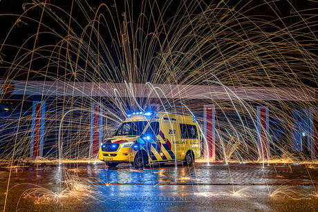 Ambulance in de spotlights
