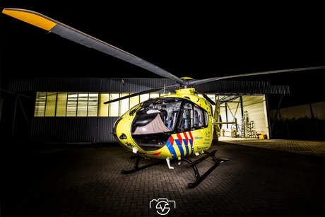 lightpainting a lifeliner.