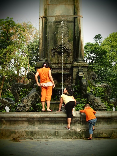 Fountain climb