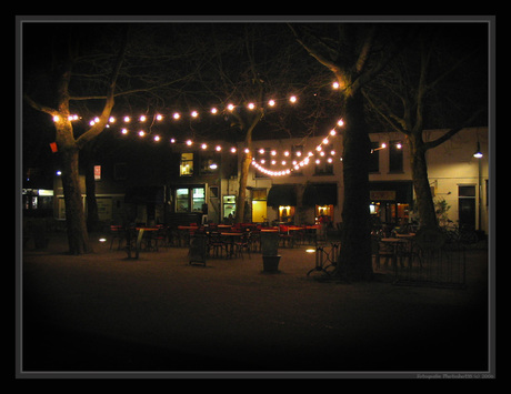 Doeleplein in Delft bij nacht