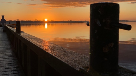 Zonsopkomst bij Loosdrechtse Plassen