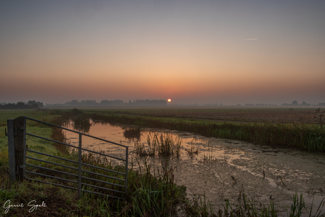 zonsopkomst in de polder