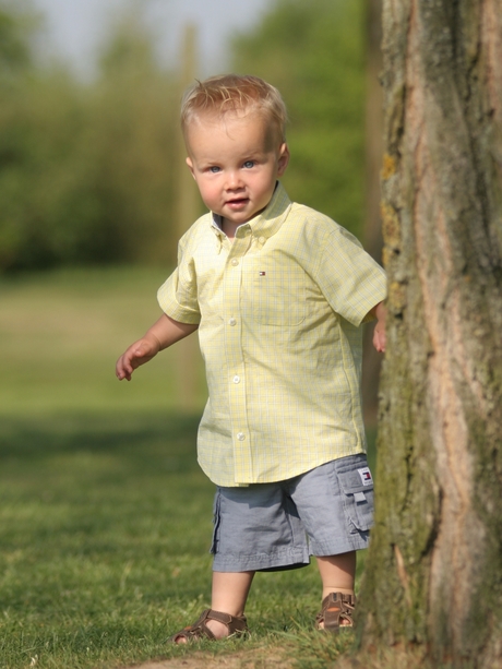 Thijs features Tommy Hilfinger