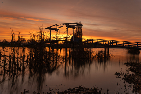Als de zon over de brug komt.