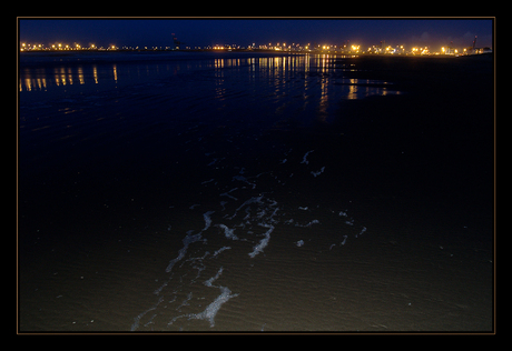Zeebrugge by night