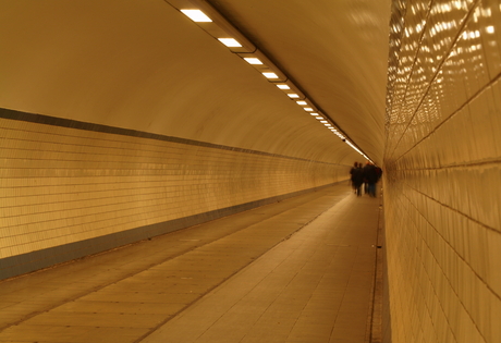 Voetgangerstunnel.....