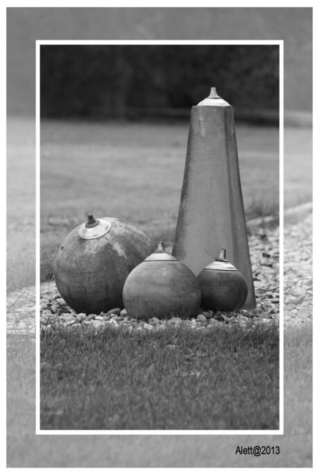 Black & White Candles