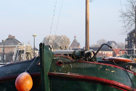 Platbodem in de haven