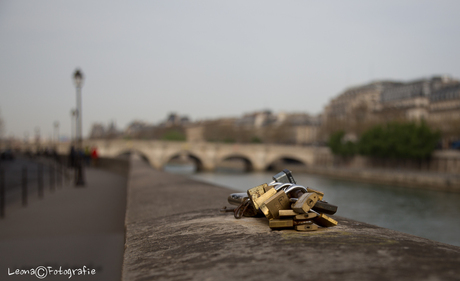 Liefde vastgeketend in Parijs