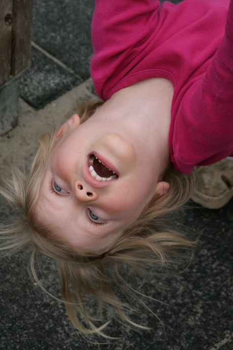 Julie op de kop