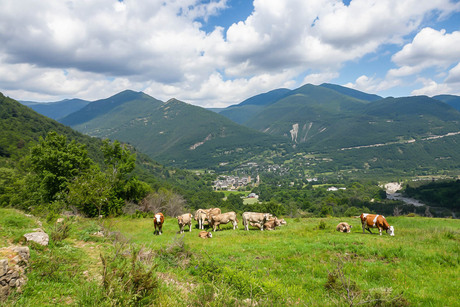 Te voet naar spookdorp Yaso