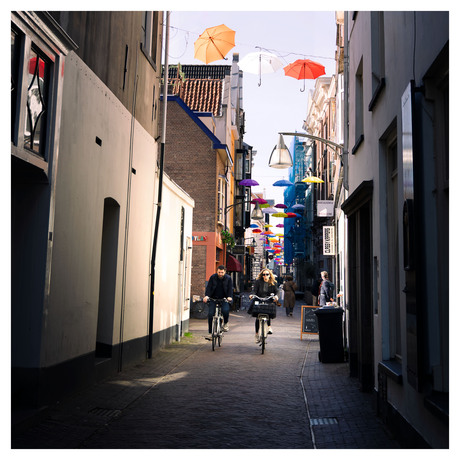 Een paraplu bij zonneschijn