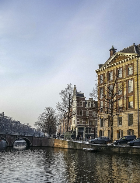 Amsterdam-Gracht[zoom.nl]