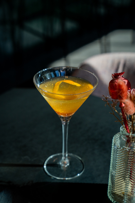 golden cocktail