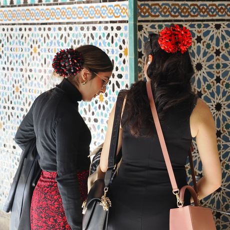 Dames in het Real Alcázar, Sevilla