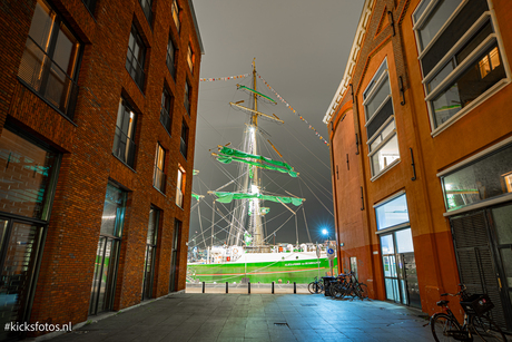 doorkijkje bij nacht 