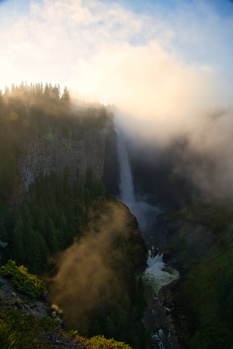 Helmcken  Falls