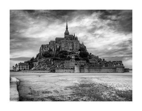 - Frankrijk | Mont Saint-Michel | bij eb -