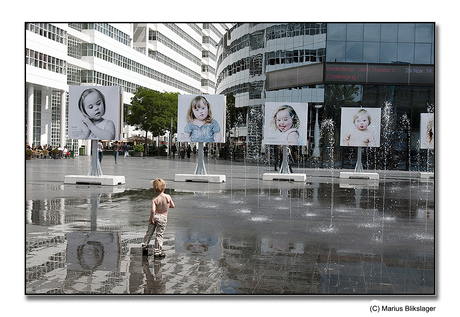 Kriebelen op het Spui in Den Haag...