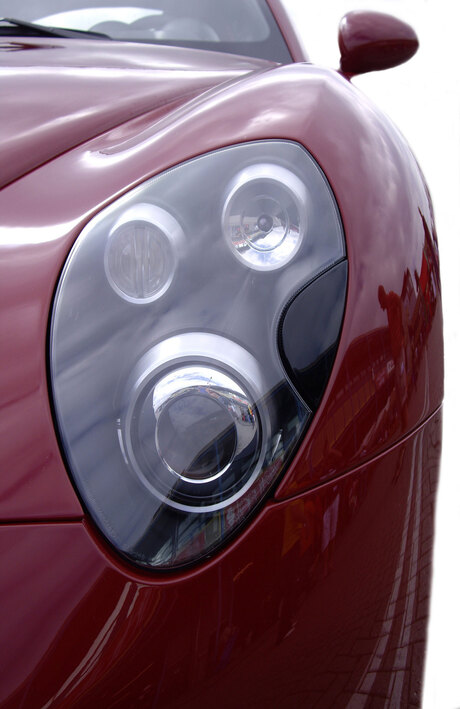 alfa romeo 8C