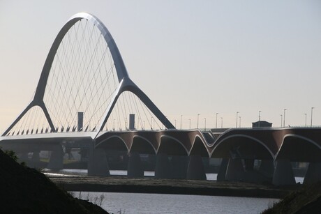 De Oversteek ijmegen
