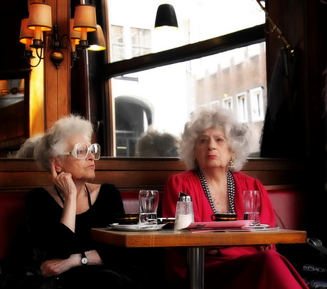 In einem kleinen Konditorei