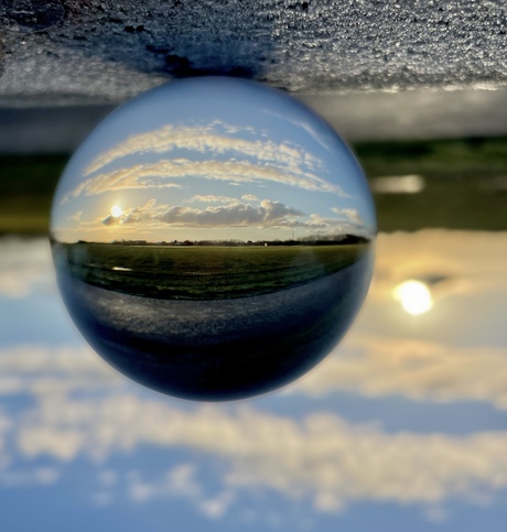 Crystall ball 