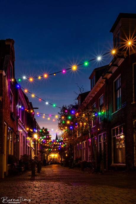 Verlicht straatje