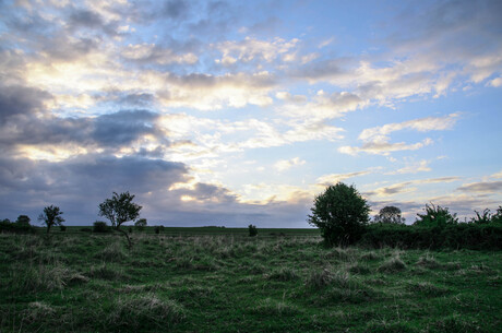 Wolkendek op de vroege morgen