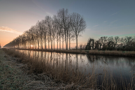 winter sunset - zonsondergang aan de Damse Vaart bij Brugge 4-5517