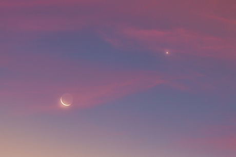 Venus en de maan op de vroege ochtend