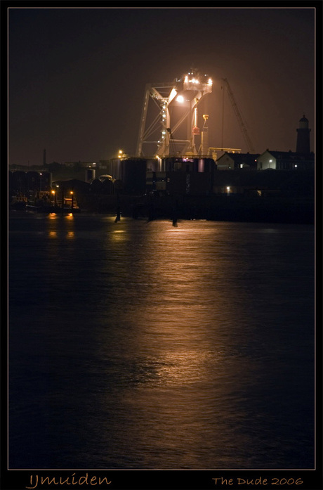 IJmuiden bij nacht